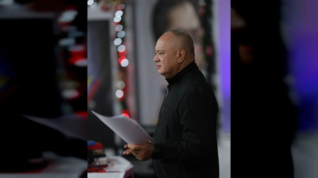 Con El Mazo Dando.jpg