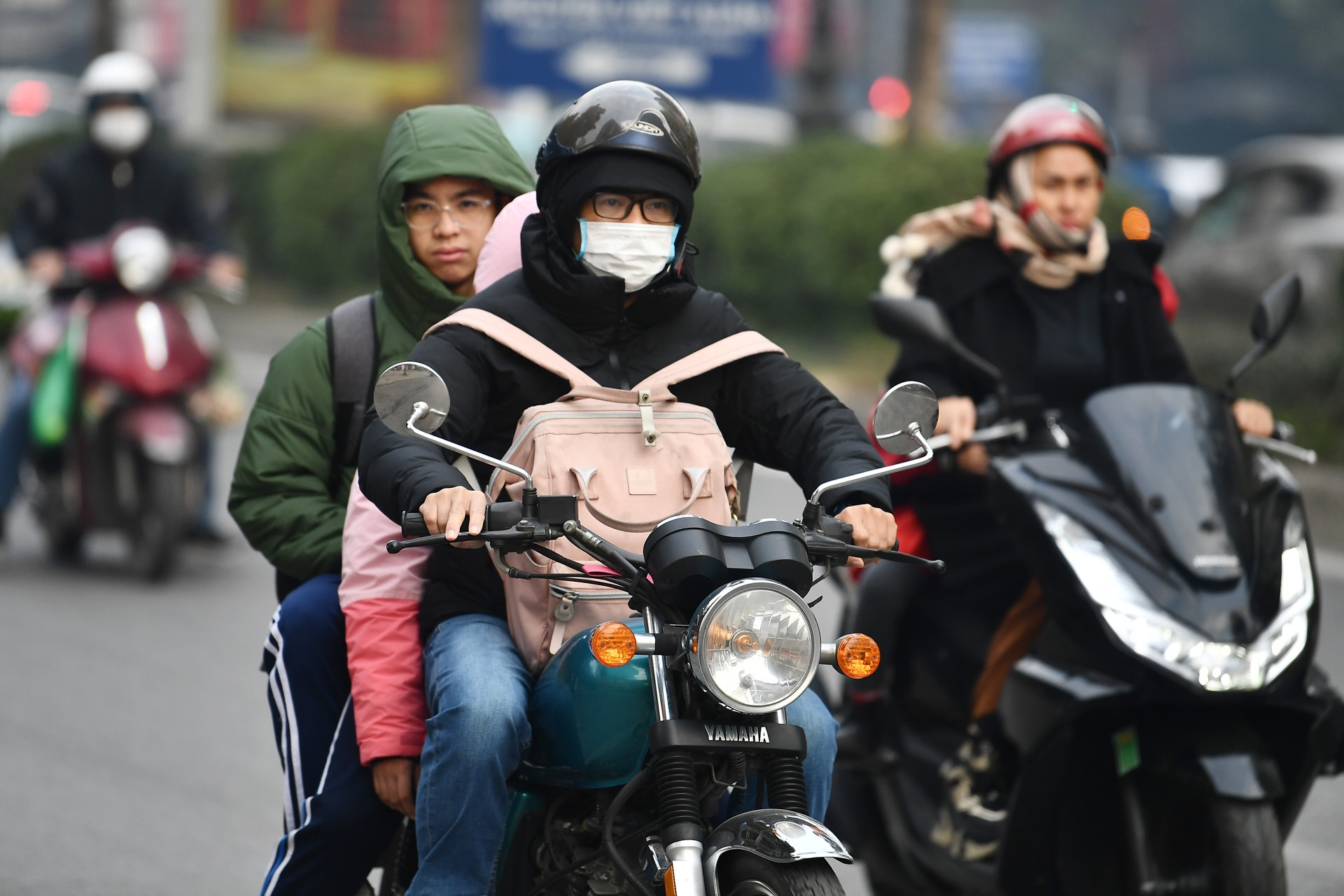 Miền Bắc rét khô cực đoan: Đêm lạnh buốt, ngày nắng ấm tăng đột ngột 10 độ