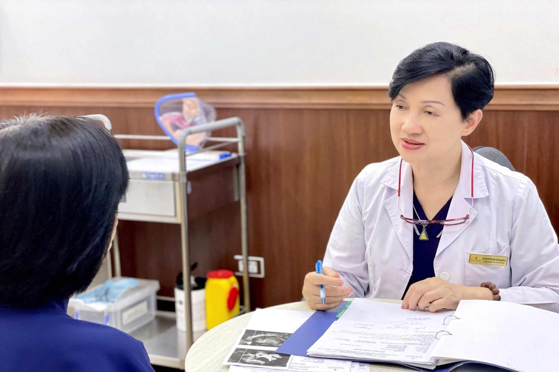 Nữ bác sĩ hơn 4 thập kỷ bảo vệ những thai kỳ nguy cơ cao