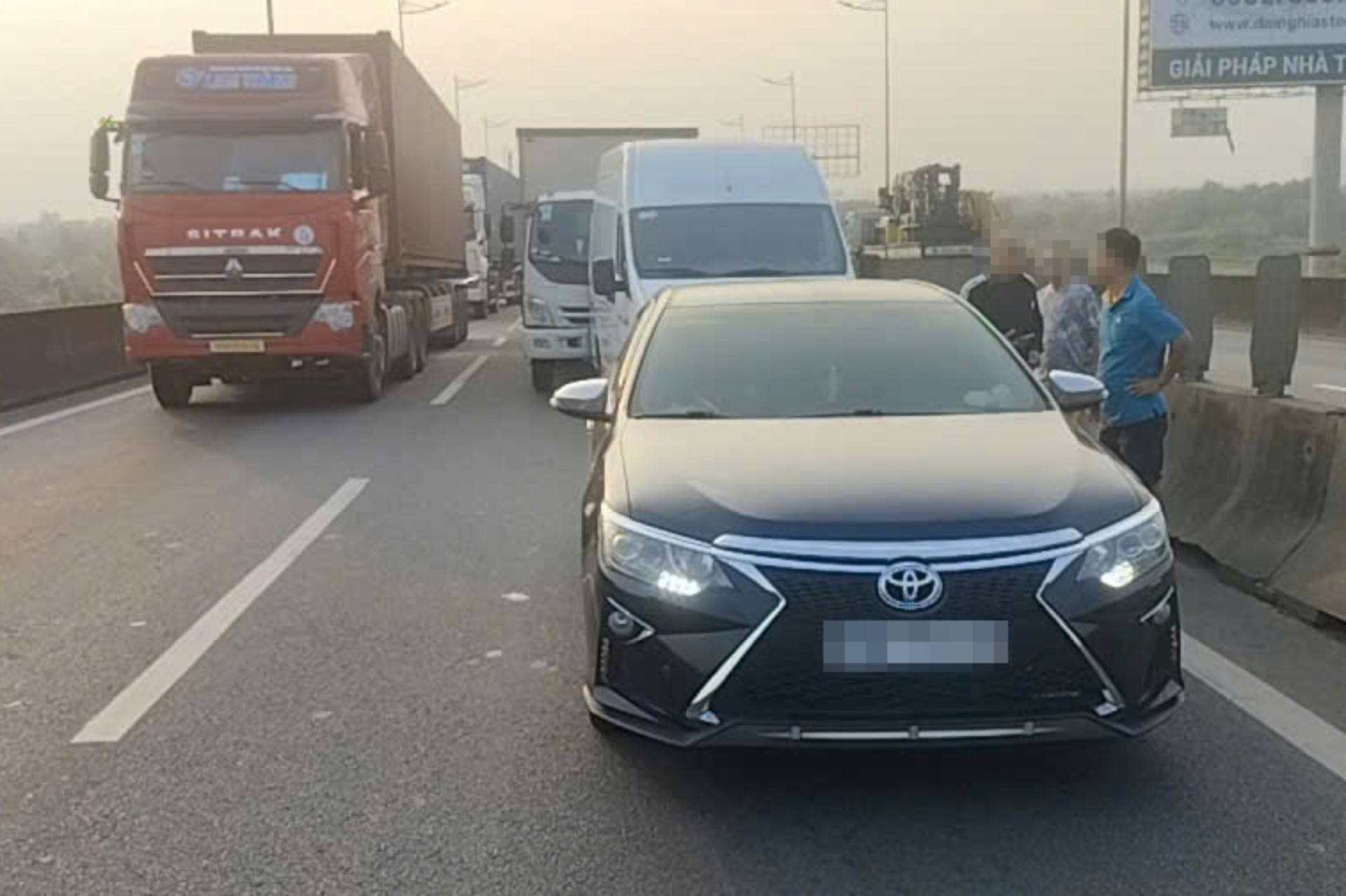 tai nan lien hoan (1).jpg