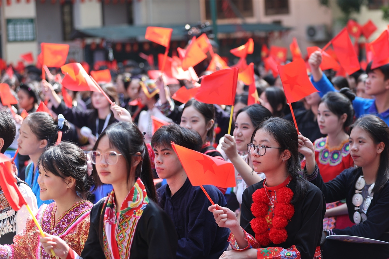 9. tin Đào tạo nguồn nhân lực chất lượng cao người dân tộc thiểu số trong một số ngành.jpg