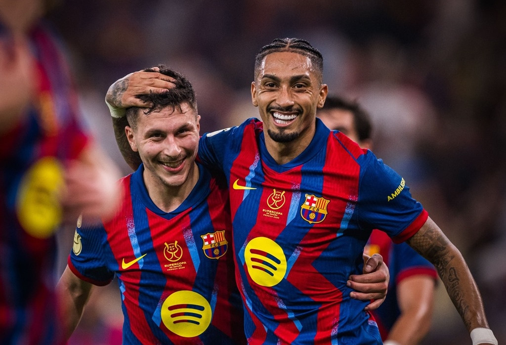 Barca đè bẹp Bilbao, hẹn Real Madrid ở chung kết Siêu cúp