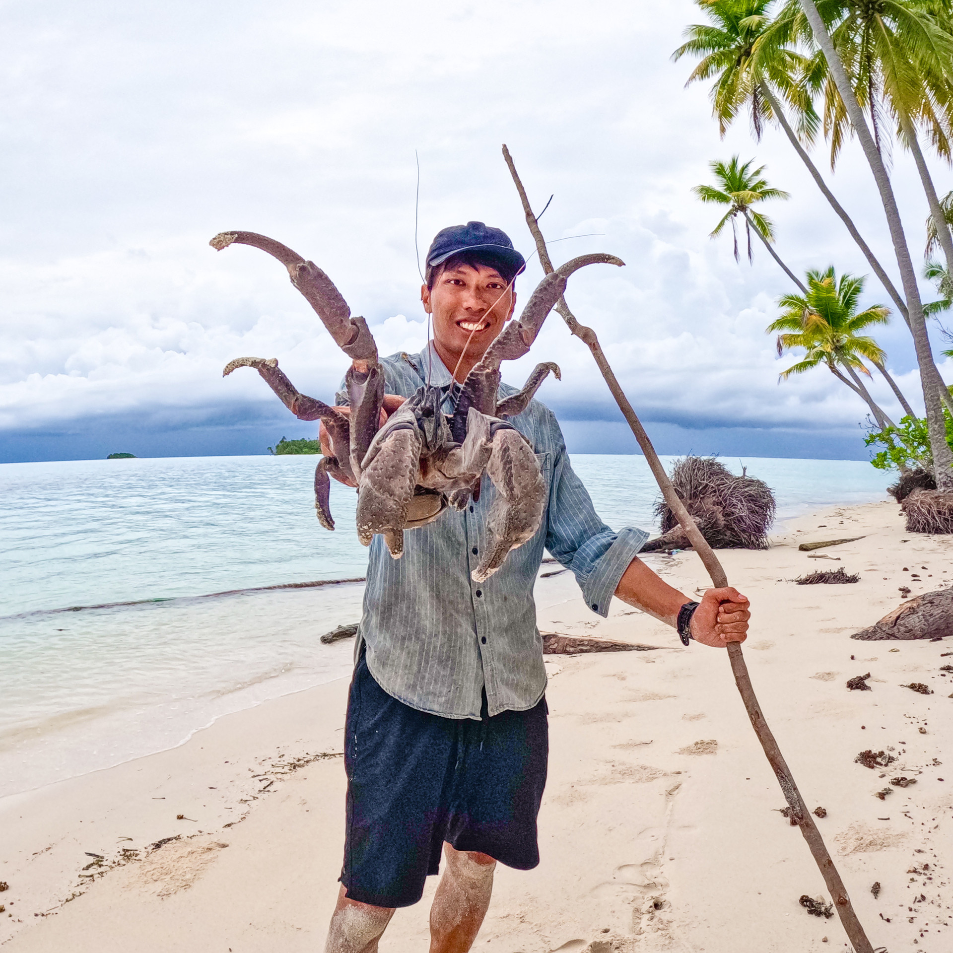 Khách Việt sống hoang dã trên đảo 'bí ẩn', mỗi ngày ăn tôm hùm, cá hiếm du lịch đảo hoang