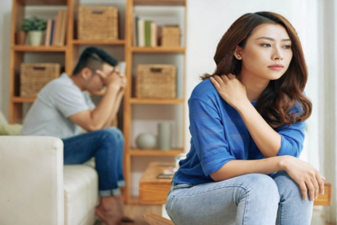 Dự tiệc tất niên ở công ty vợ, chồng mất ăn mất ngủ vì câu nói bâng quơ