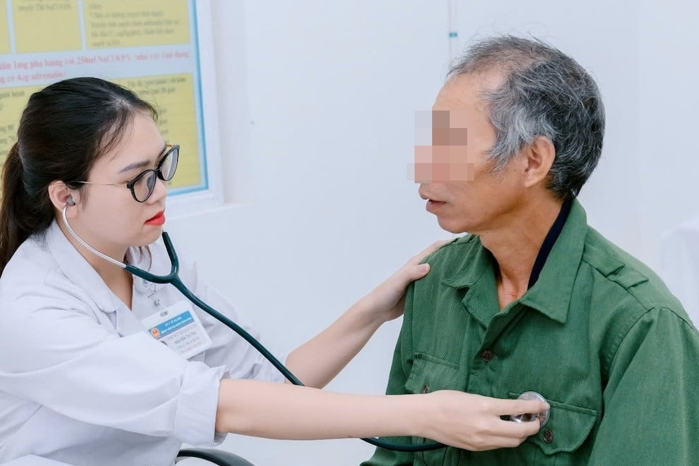 'Gió đã đổi chiều', y tế công lập cơ sở hút bác sĩ trẻ