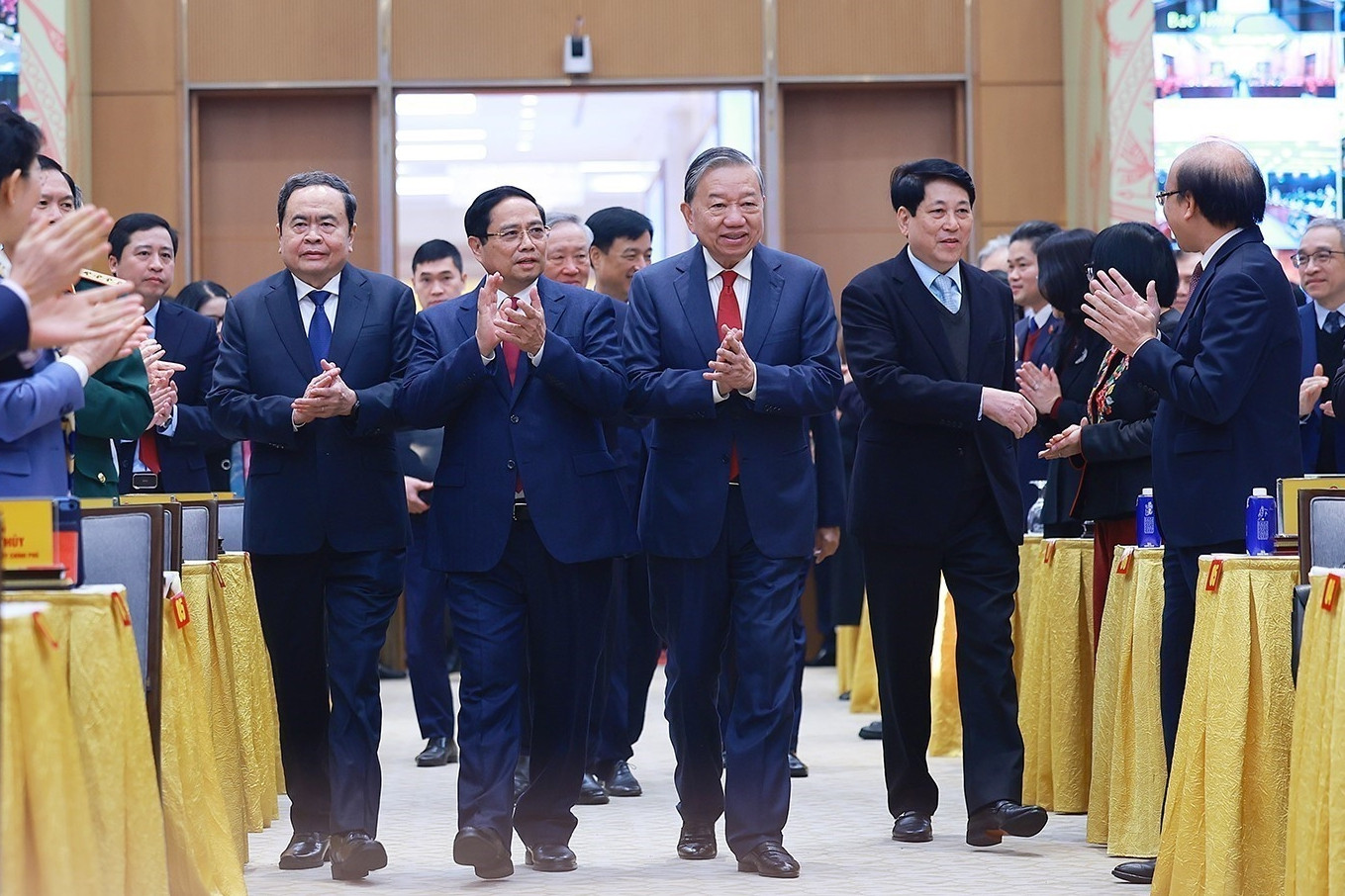  Quy mô GDP tăng 5 bậc, Việt Nam vào nhóm nước có thu nhập trung bình cao 