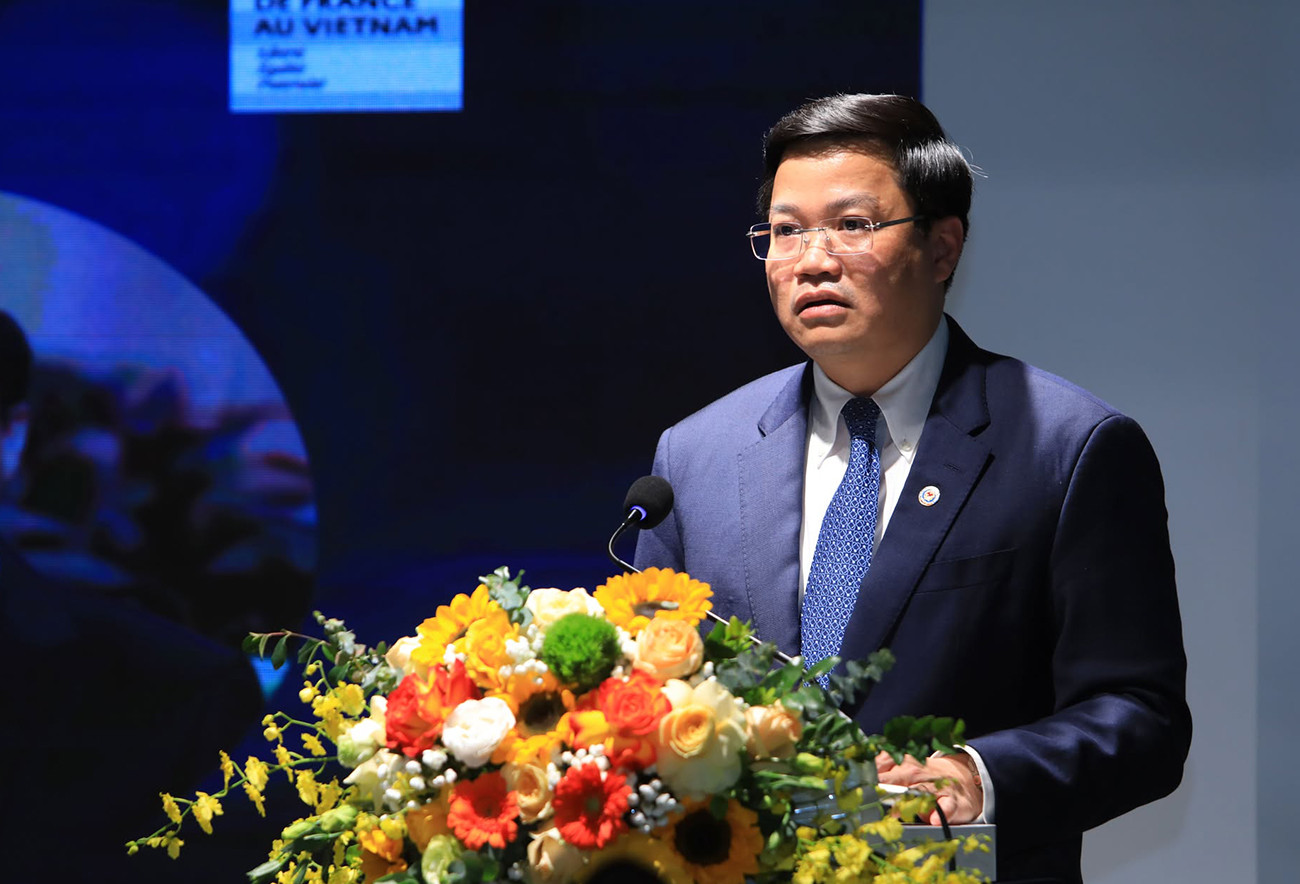 Thu trưởng Tâm.jpg