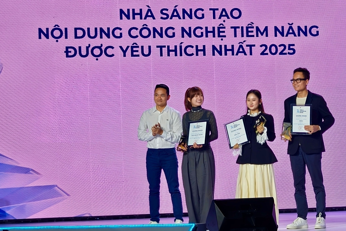 Vivo X300 Pro chiến thắng iPhone 17 Pro Max và Xiaomi 15 Ultra