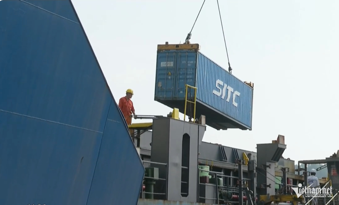 W-Bốc dỡ hàng hoá.png