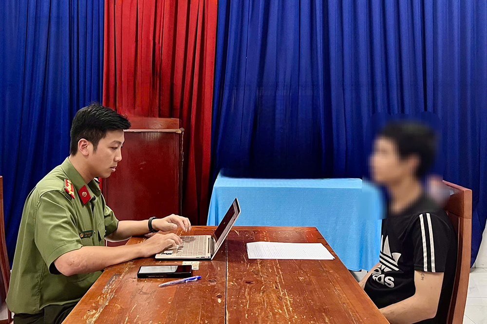 Xử lý 2 TikToker đăng tải, chia sẻ thông tin sai sự thật về nghệ sĩ Quyền Linh