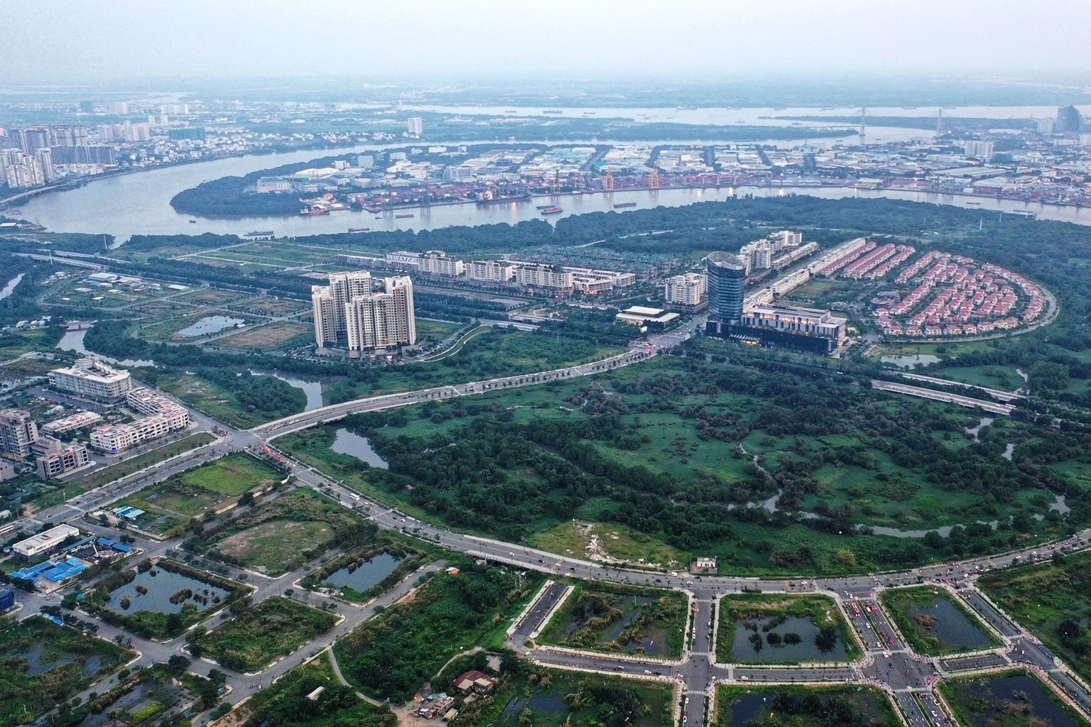 2,4 triệu tỷ đồng 'mắc kẹt' trong gần 3.000 dự án bất động sản vướng mắc