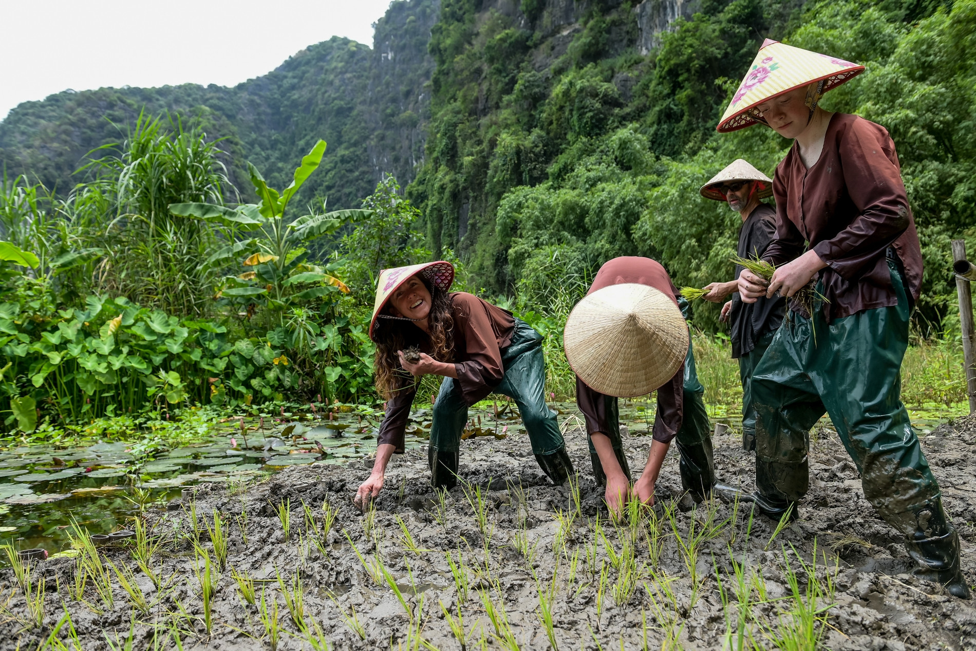 Dấu ấn du lịch Việt Nam 2025: Kỷ lục chưa từng có, nhận 'cơn mưa' giải thưởng