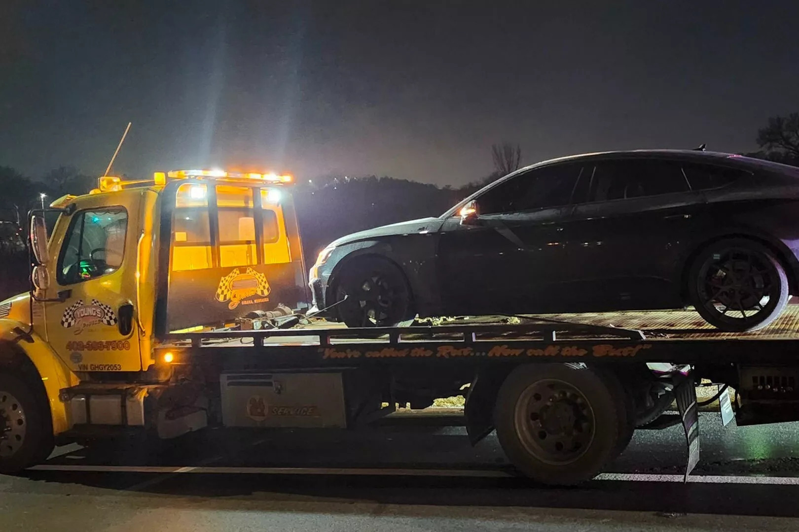 Mua Audi S5 được 4 ngày, thiếu niên phóng 214 km/h rồi bị bắt, xe bị tịch thu