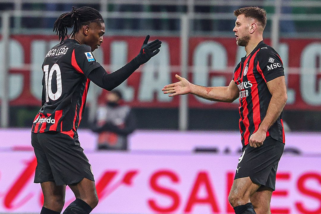 Leao Milan Genoa.jpg