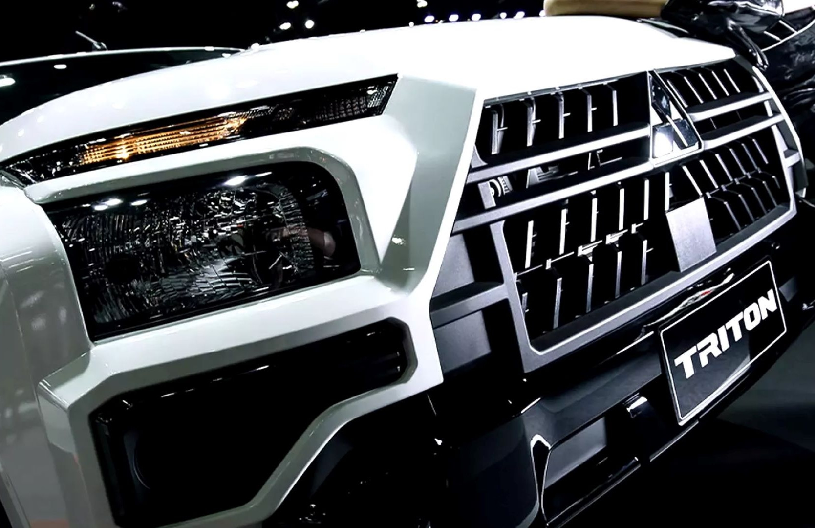 Mitsubishi Triton nâng cấp diện mạo, chỉ áp dụng cho thị trường Thái Lan