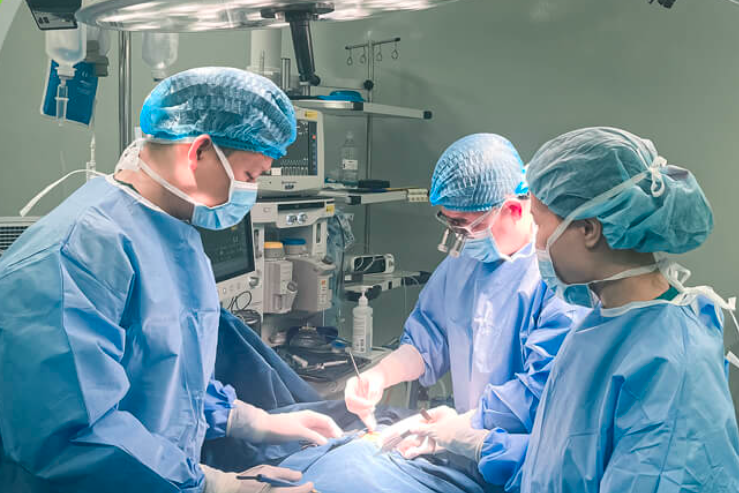 Người phụ nữ cấp cứu trong đêm do nuốt nhầm bàn chải đánh răng