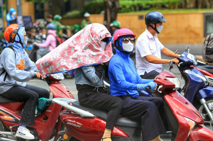 Bản tin sáng 1/10: Không khí lạnh yếu và lệch đông, miền Bắc vẫn nắng nóng
