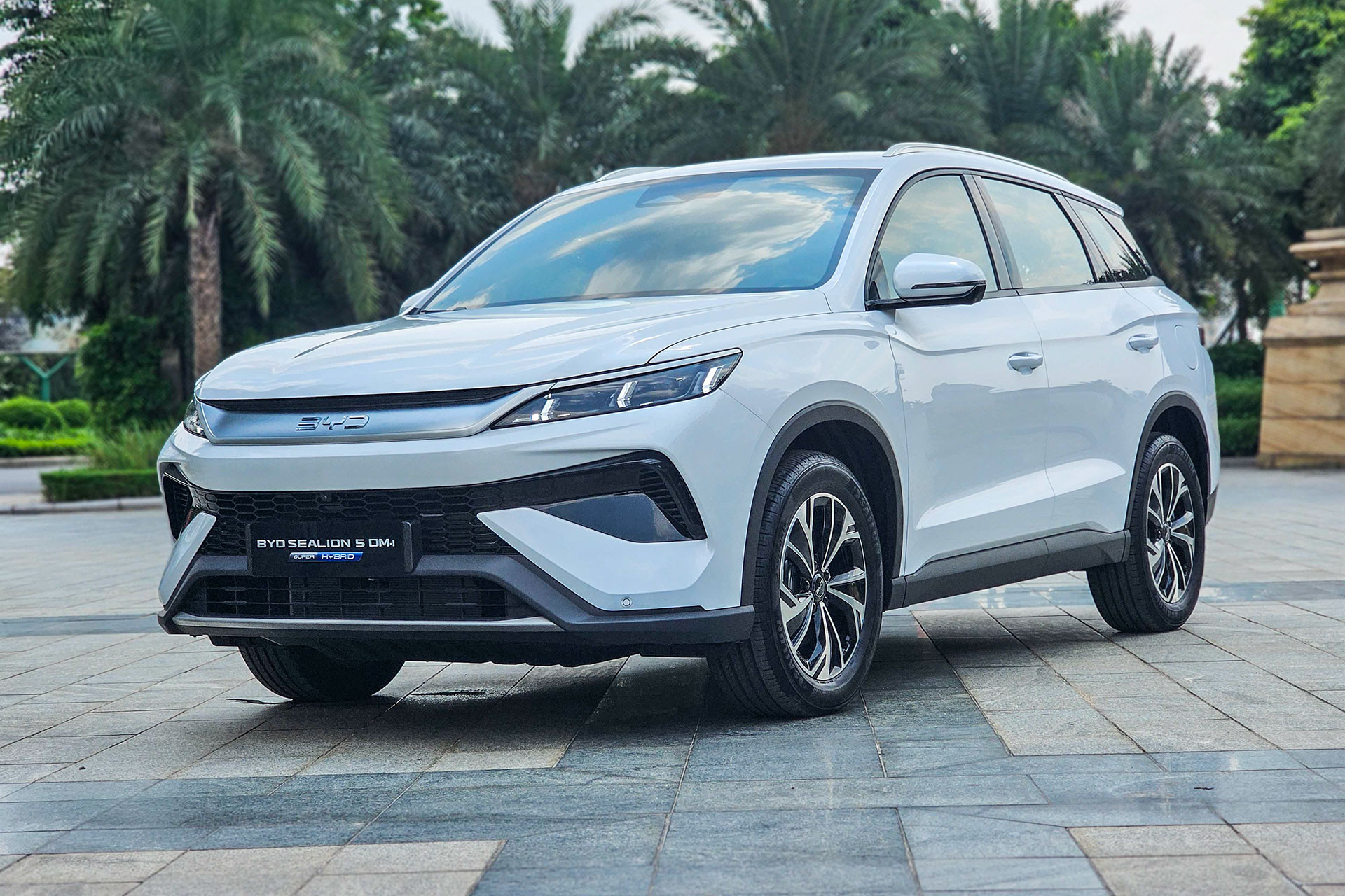 BYD Sealion 5 (11).jpg