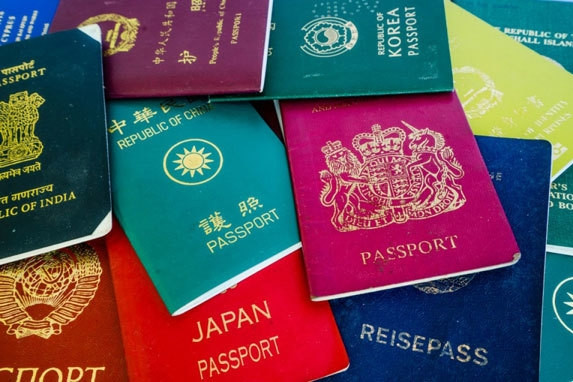 Hai quốc gia Đông Nam Á nào có hộ chiếu quyền lực thứ 2 thế giới?