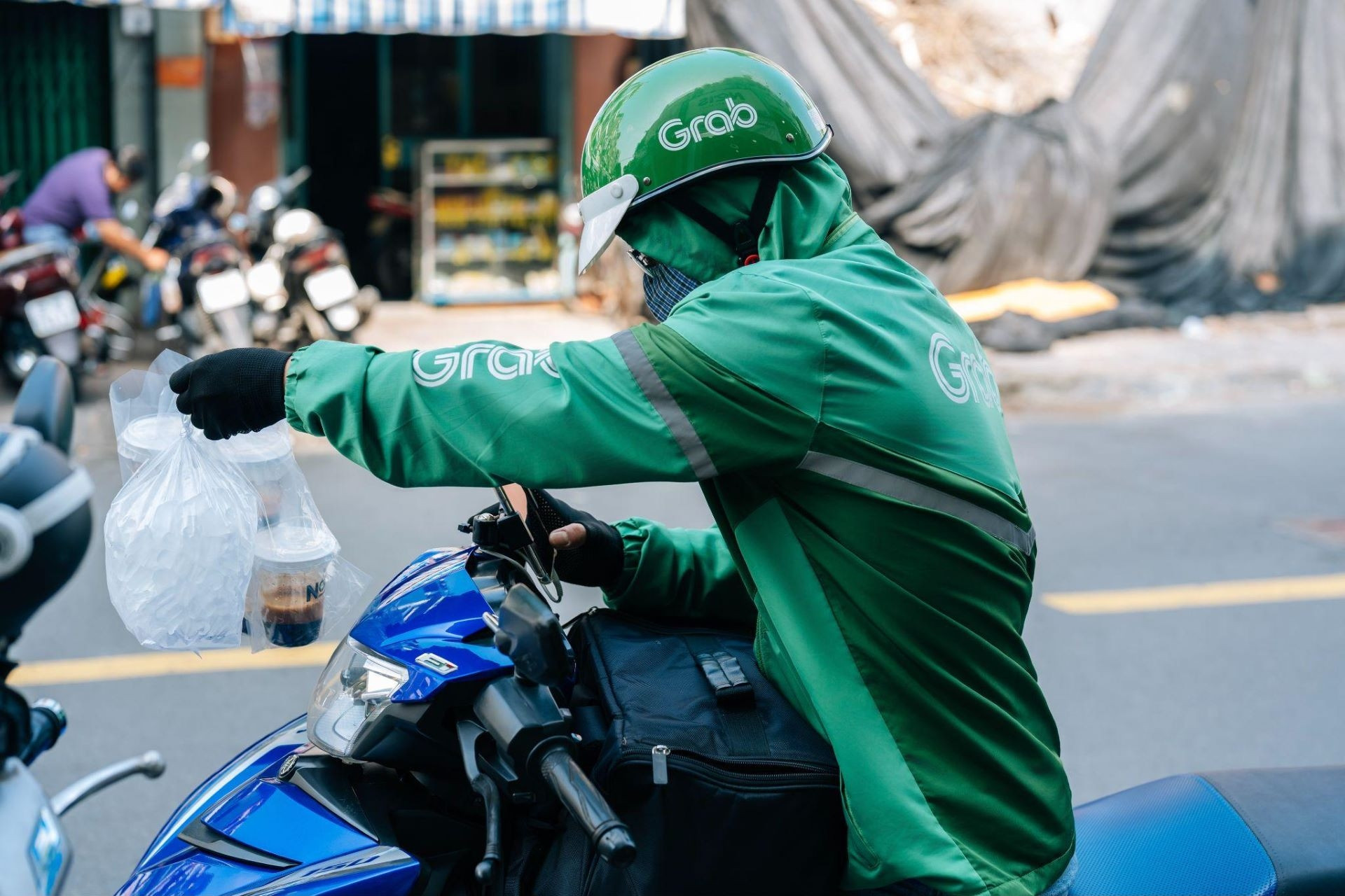 Ủy nhiệm lập hóa đơn, quán thêm cơ hội phục vụ tệp khách doanh nghiệp trên app