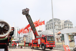 W-trien lam 03 HIEU0389 sao chép.jpg