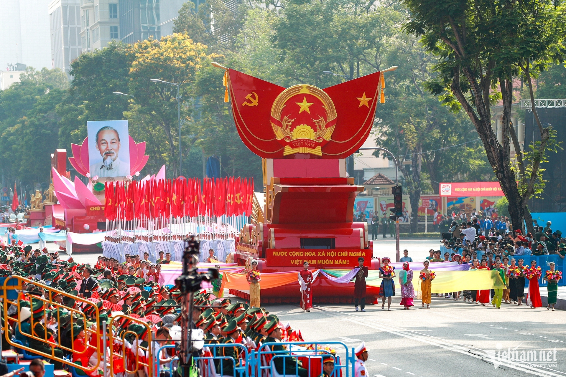 Cán bộ, công chức được nghỉ Tết Nguyên đán 2027 liên tục 7 ngày