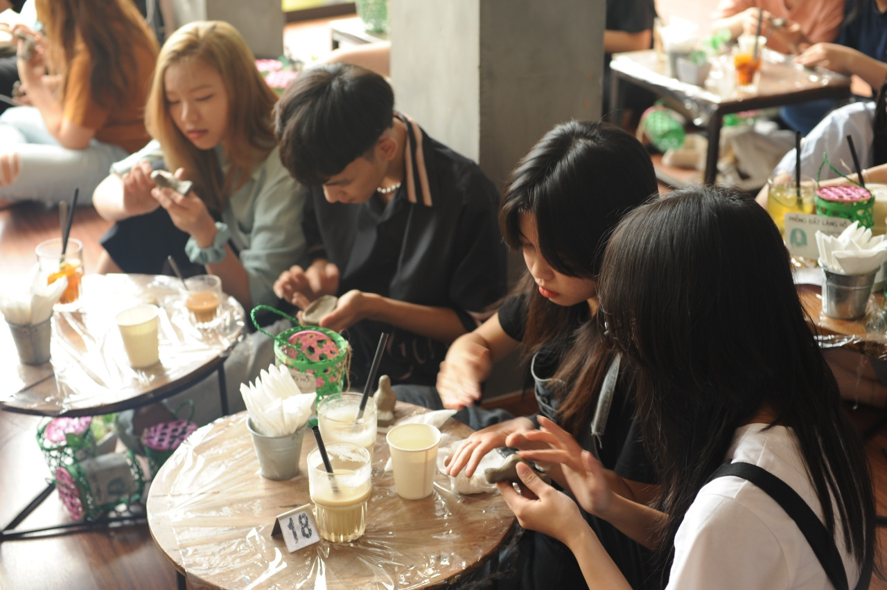 https://static-images.vnncdn.net/vps_images_publish/000001/000003/2026/10/10/ruyen-thong-a7-2899.jpeg