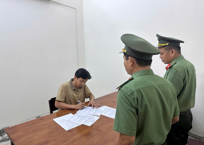 Tiền Giả.jpeg