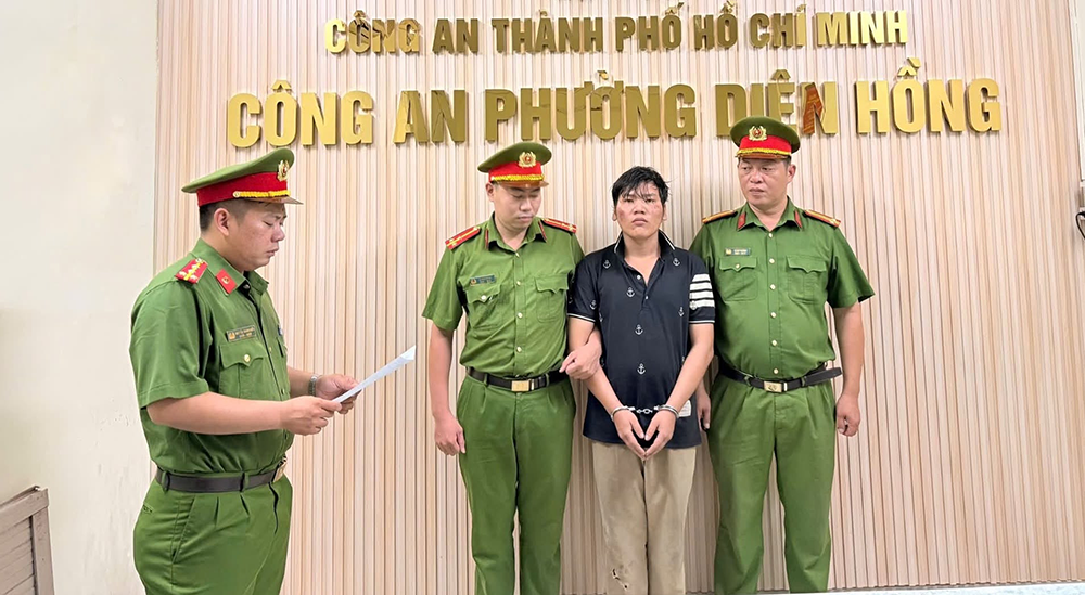 chong nguoi thi hanh cong vu 1.png