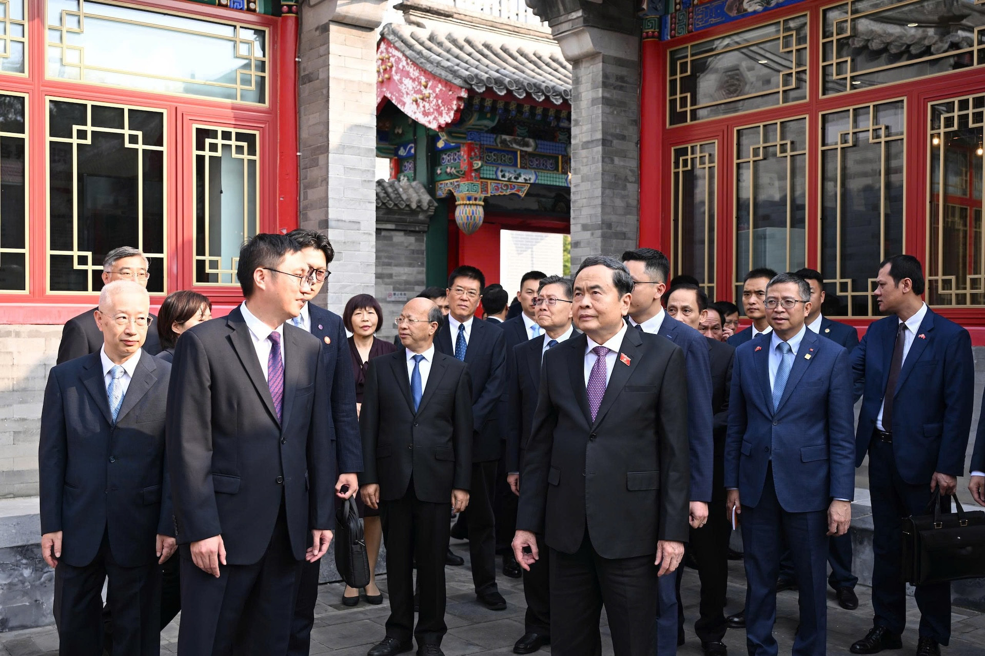 Chủ tịch Quốc hội Trần Thanh Mẫn thăm mô hình lập pháp ở Bắc Kinh