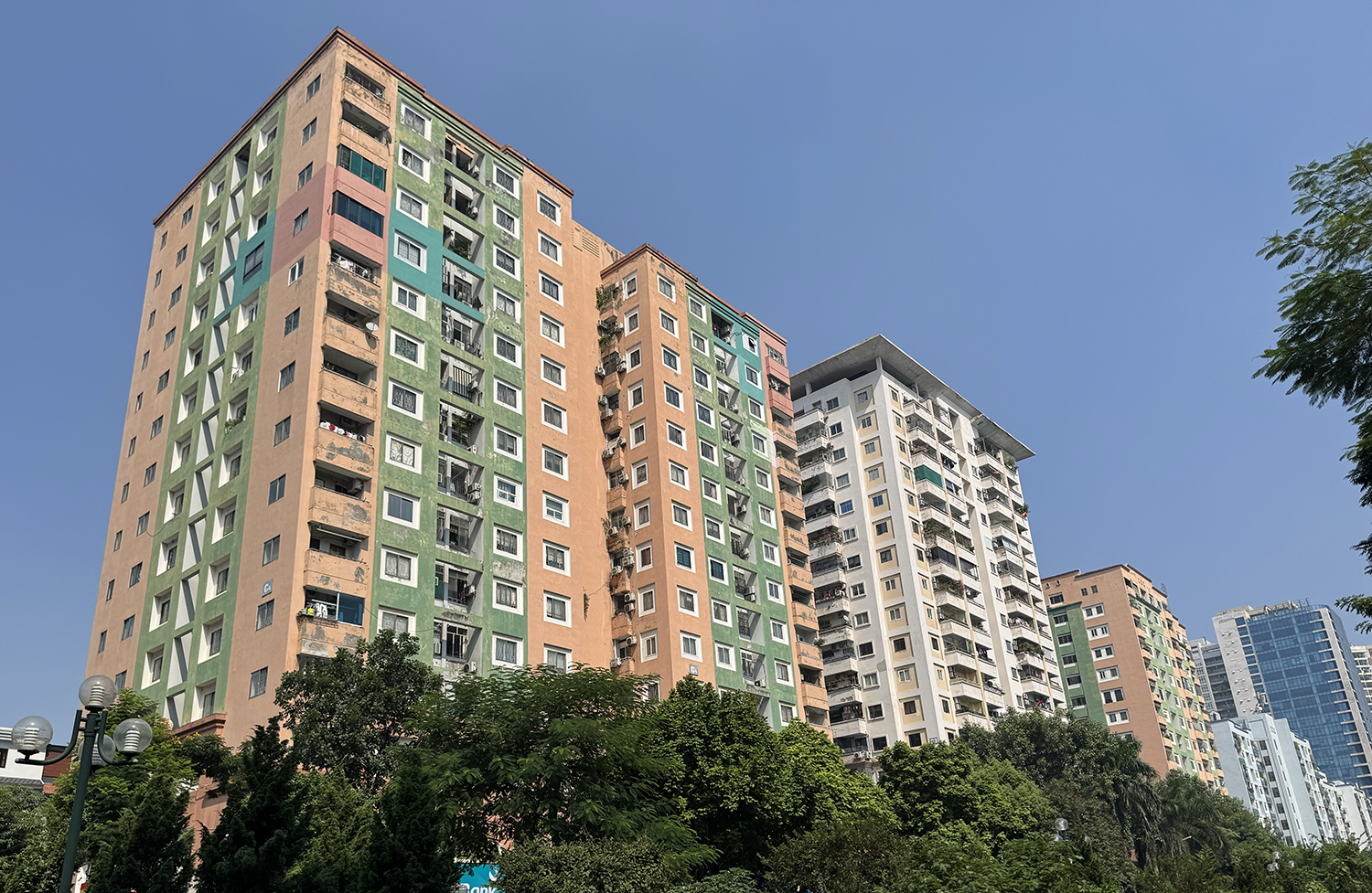 Chung cư từng có giá 8-12 triệu đồng/m2, nay rao bán tới 90 triệu