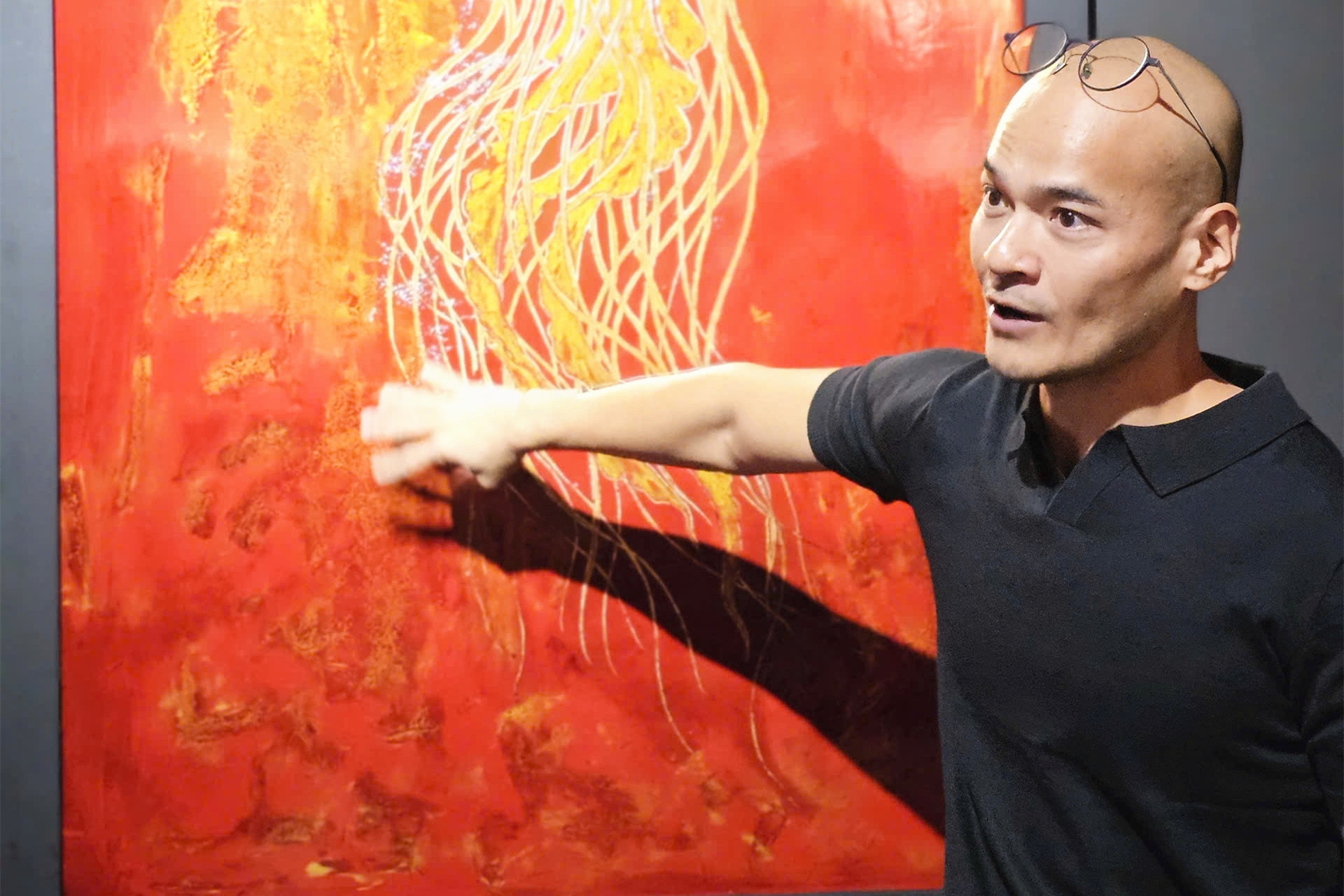 Chuyện đằng sau những bức tranh 'dát' vàng
