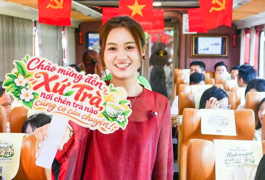 Có gì thú vị trên chuyến tàu Hà Nội - Thái Nguyên giá 200.000 đồng/khứ hồi?