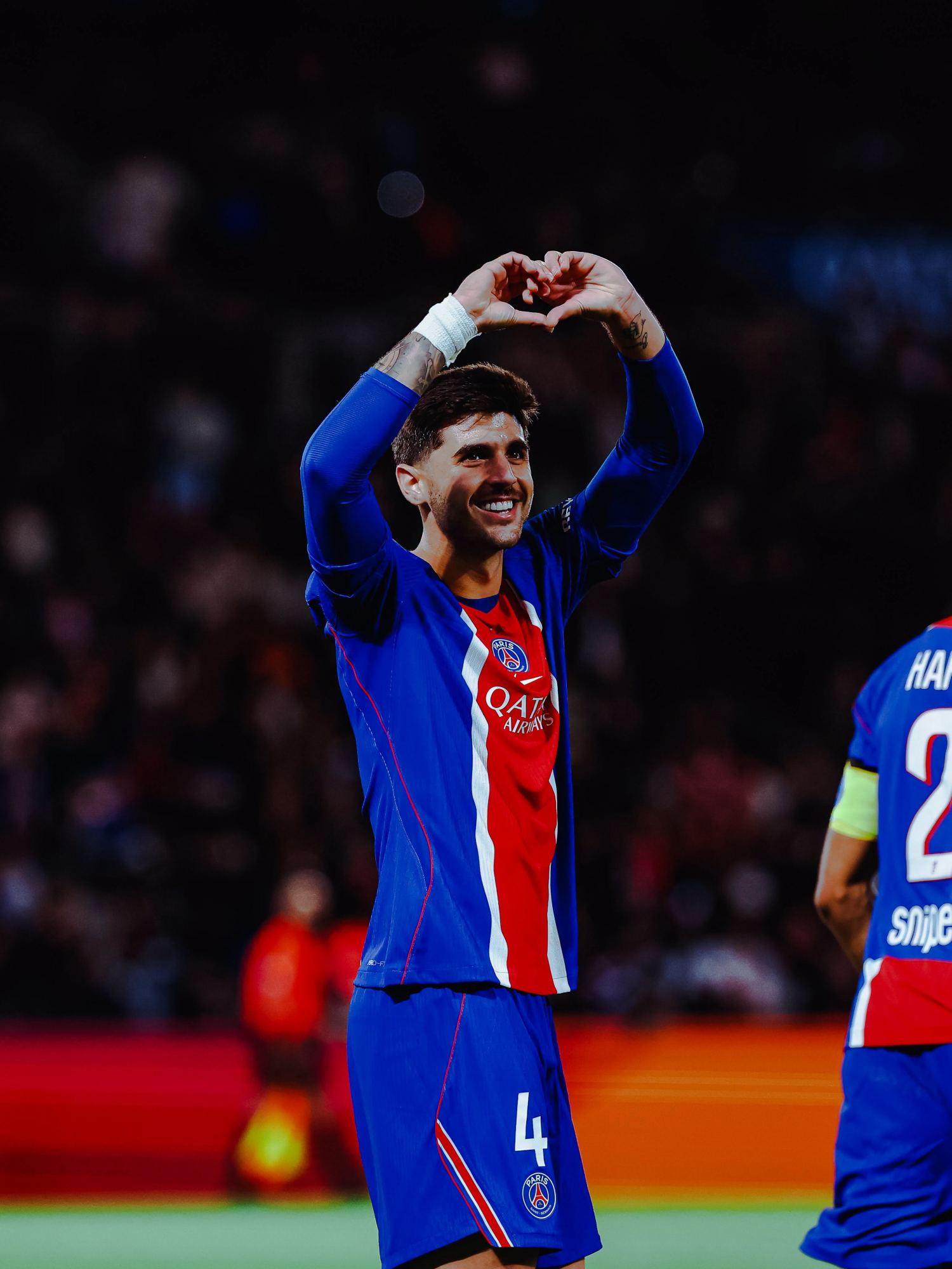https://static-images.vnncdn.net/vps_images_publish/000001/000003/2026/10/11/psg-vs-le-mans-5-268.jpeg