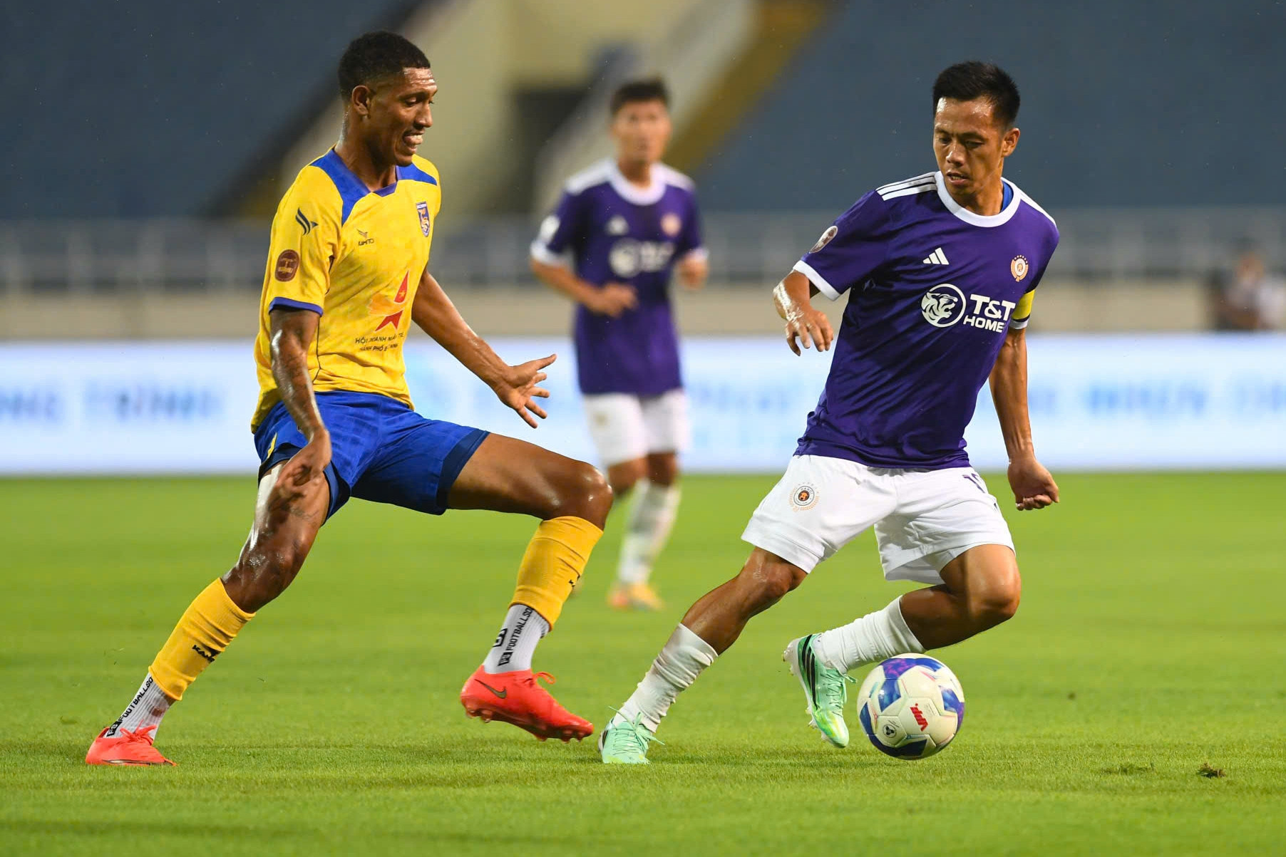 Trực tiếp bóng đá Hà Nội FC 0-0 Bắc Ninh: Tìm kiếm bàn thắng