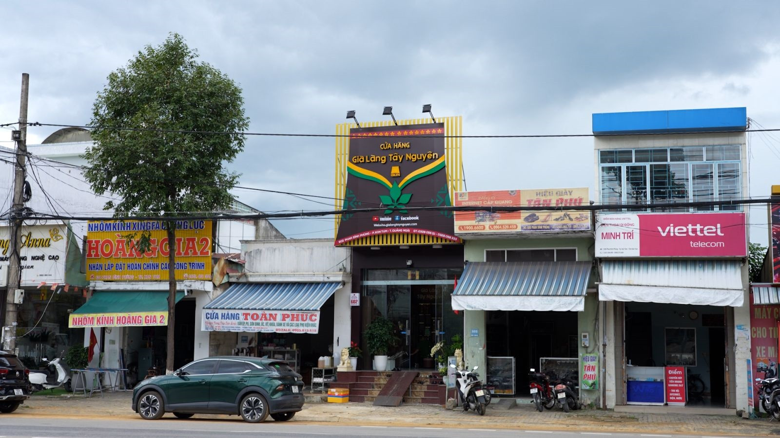 Anh cửa hàng.jpg
