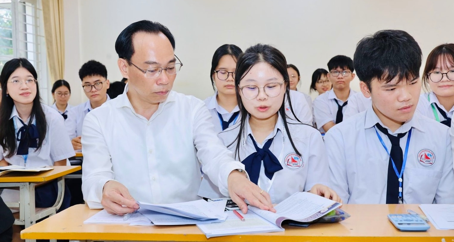 Bộ trưởng GD-ĐT: Trường chuyên có sứ mạng tạo nguồn tài năng, nhân tài