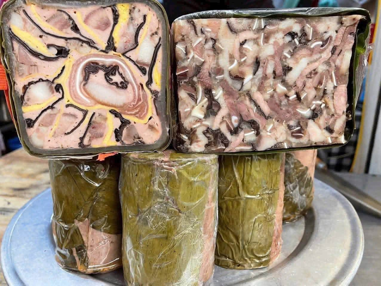 Món Giò Làm Từ Nội Tạng Lợn, Thường Có Trong Mâm Cỗ Địa Phương Nào Ở Việt Nam? Bui Kieu Chinh 1759