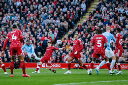 Doku Liverpool Man City 1.jpg