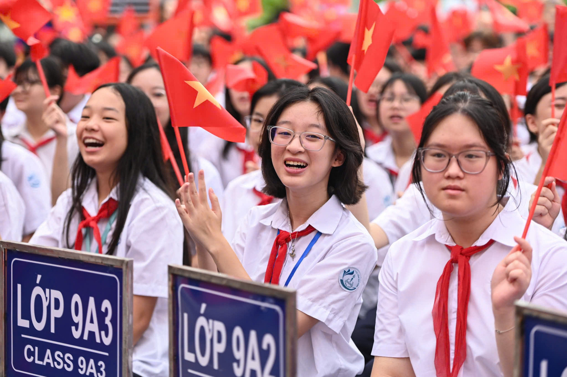 Hà Nội cấm các trường ép học sinh tham gia chương trình liên kết