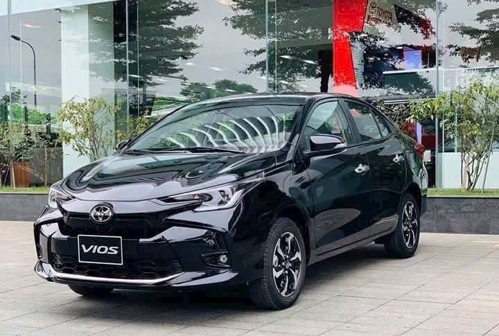 https://static-images.vnncdn.net/vps_images_publish/000001/000003/2026/10/12/honda-city-2026-bo-ban-gia-re-duoi-500-trieu-co-du-suc-dau-toyota-vios-mazda2-2775.jpeg