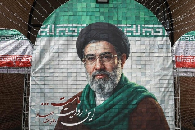 Lãnh tụ Tehran nói các cuộc tấn công của Mỹ không làm suy yếu an ninh Iran