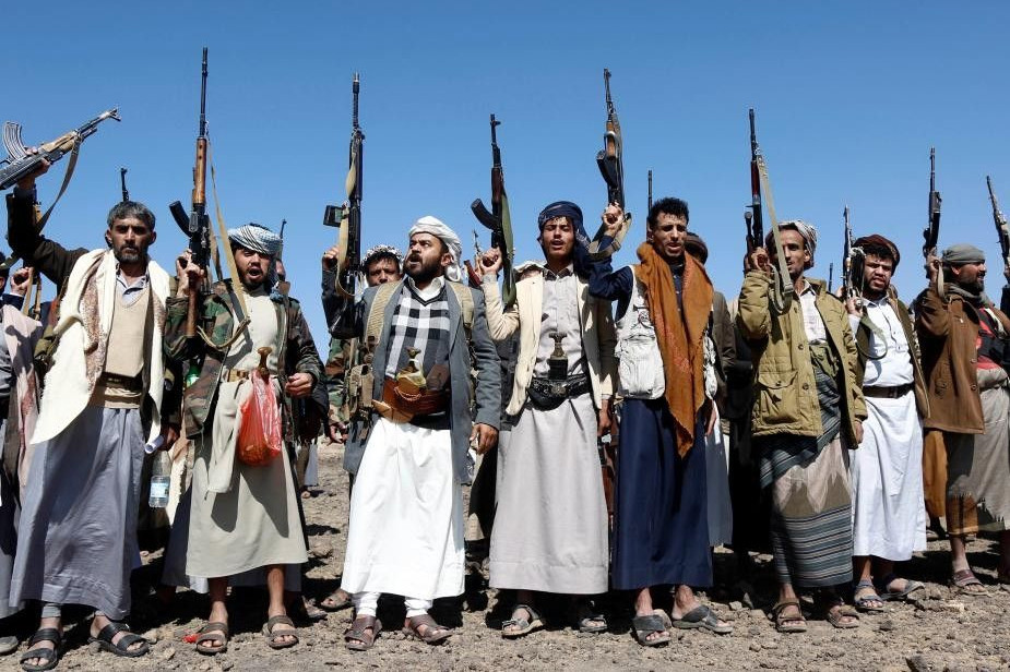 tay sung va nguoi ung ho Houthi Sanaa Yemen Xinhua
