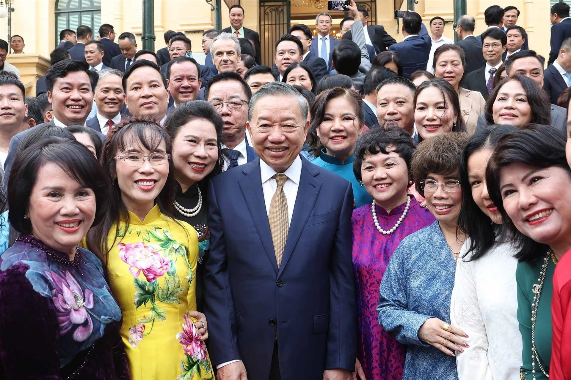Tổng Bí thư, Chủ tịch nước: Bồi dưỡng doanh nhân tài năng, bản lĩnh, liêm chính