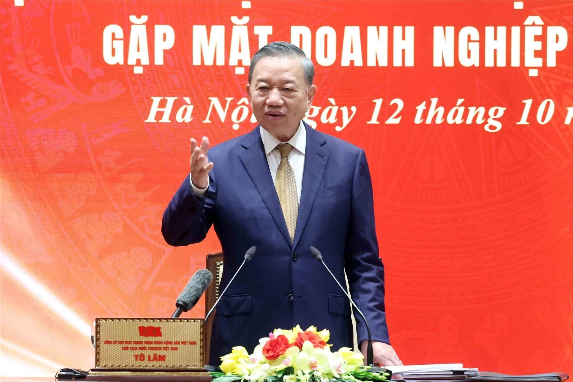 vna potal tong bi thu chu tich nuoc to lam gap mat doanh nghiep tieu bieu 908285412 18 41 15.jpg