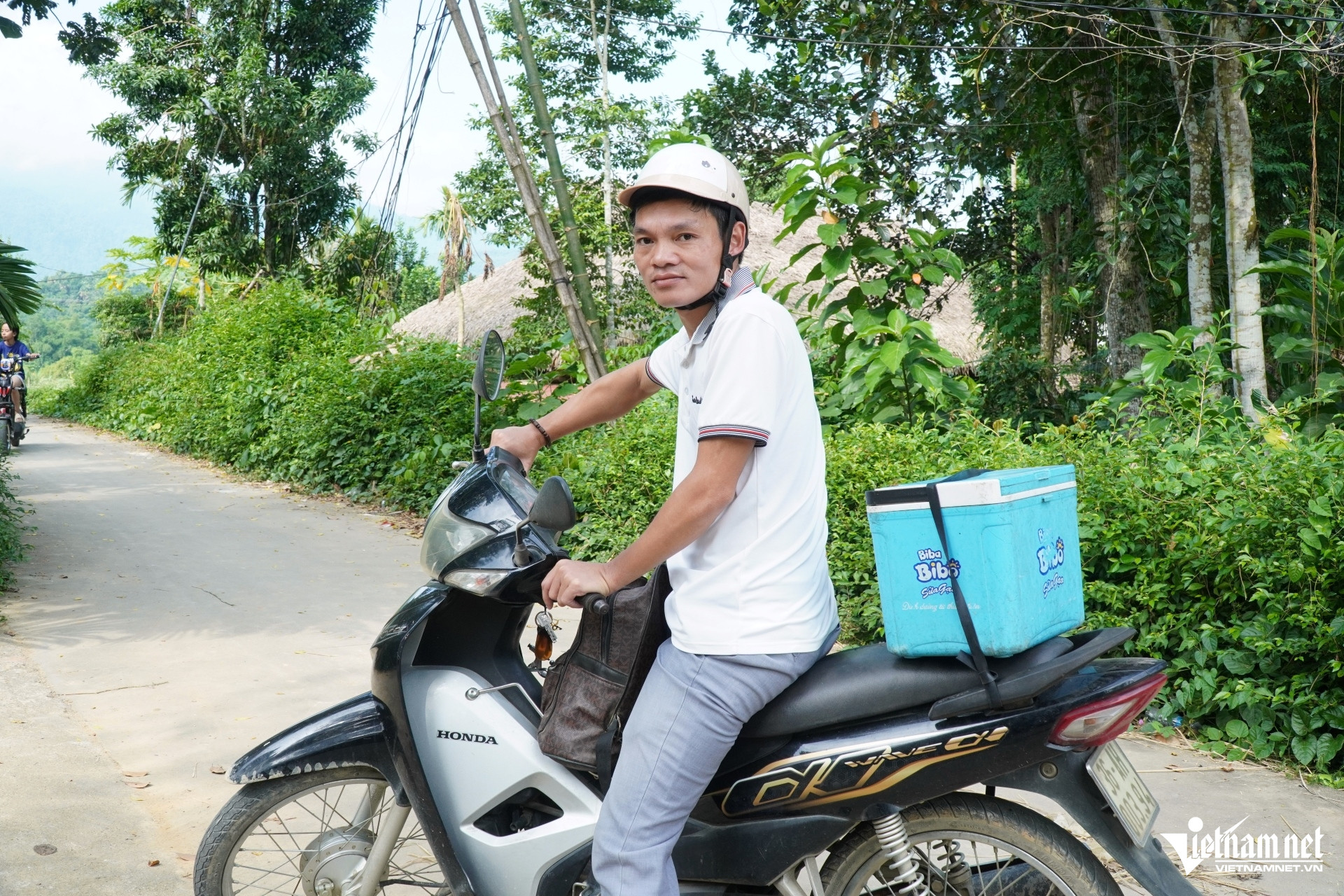 W-a2Những người đứng sau dịch vụ công.JPG.jpg