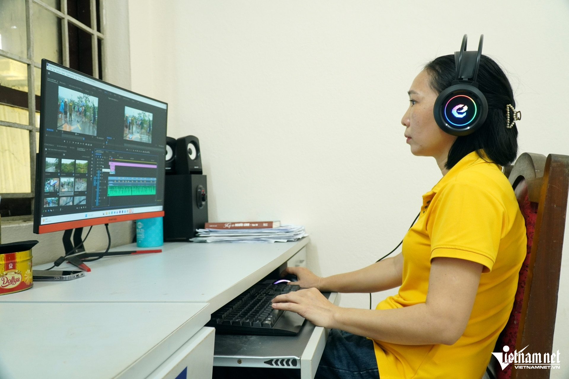 W-a4Những người đứng sau dịch vụ công.JPG.jpg