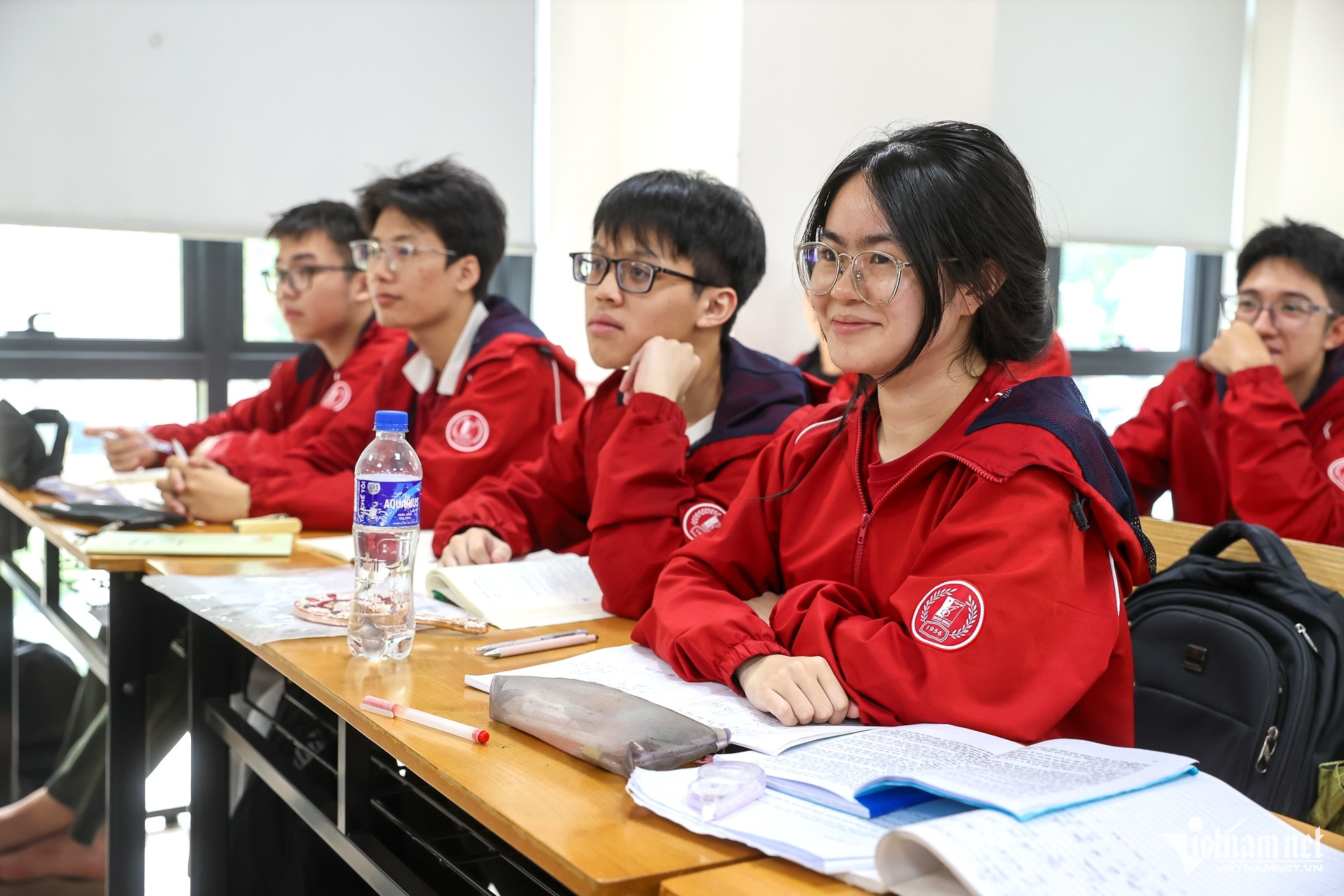 https://static-images.vnncdn.net/vps_images_publish/000001/000003/2026/10/12/w-bach-khoa-ha-noi-2666-2573.jpg