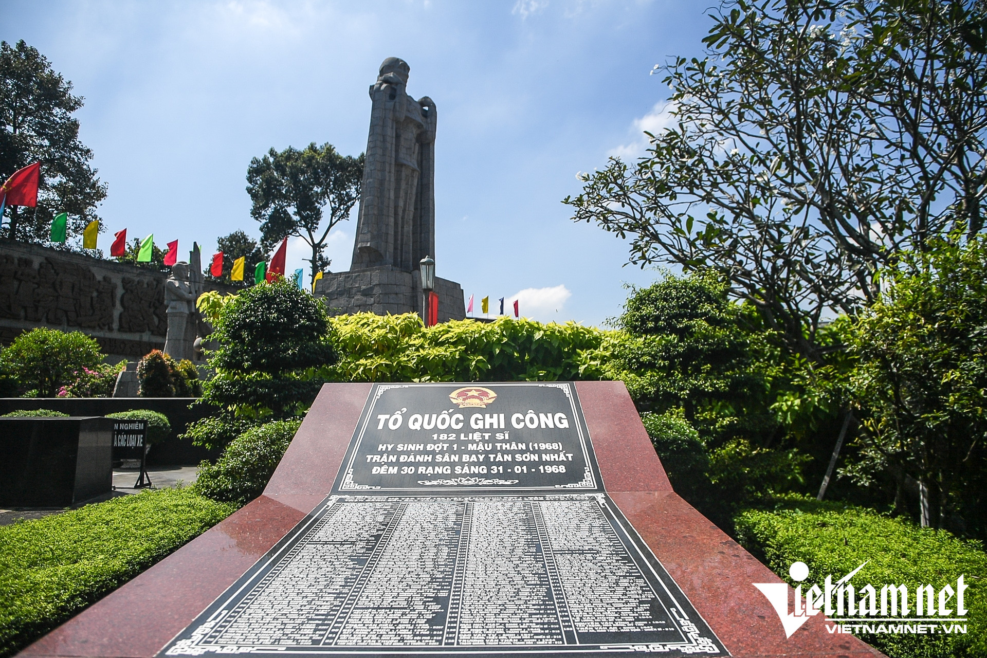 W-Nghĩa trang liệt sĩ TPHCM nguyễn huế 9.jpg