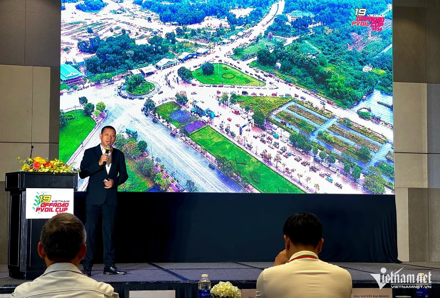 W-Nguyen Dai Hoang 1.jpg